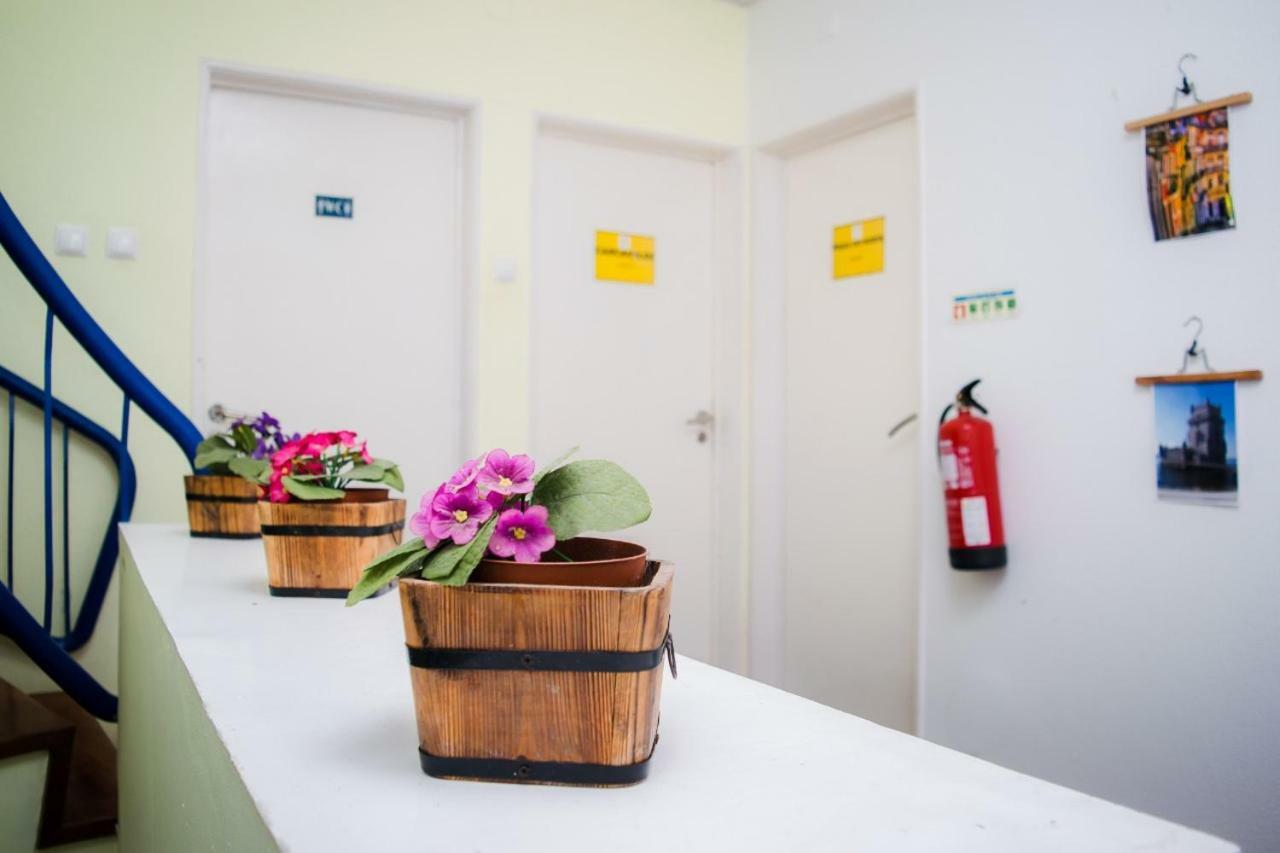 Terrace Beach House Bed and Breakfast Carcavelos  Buitenkant foto